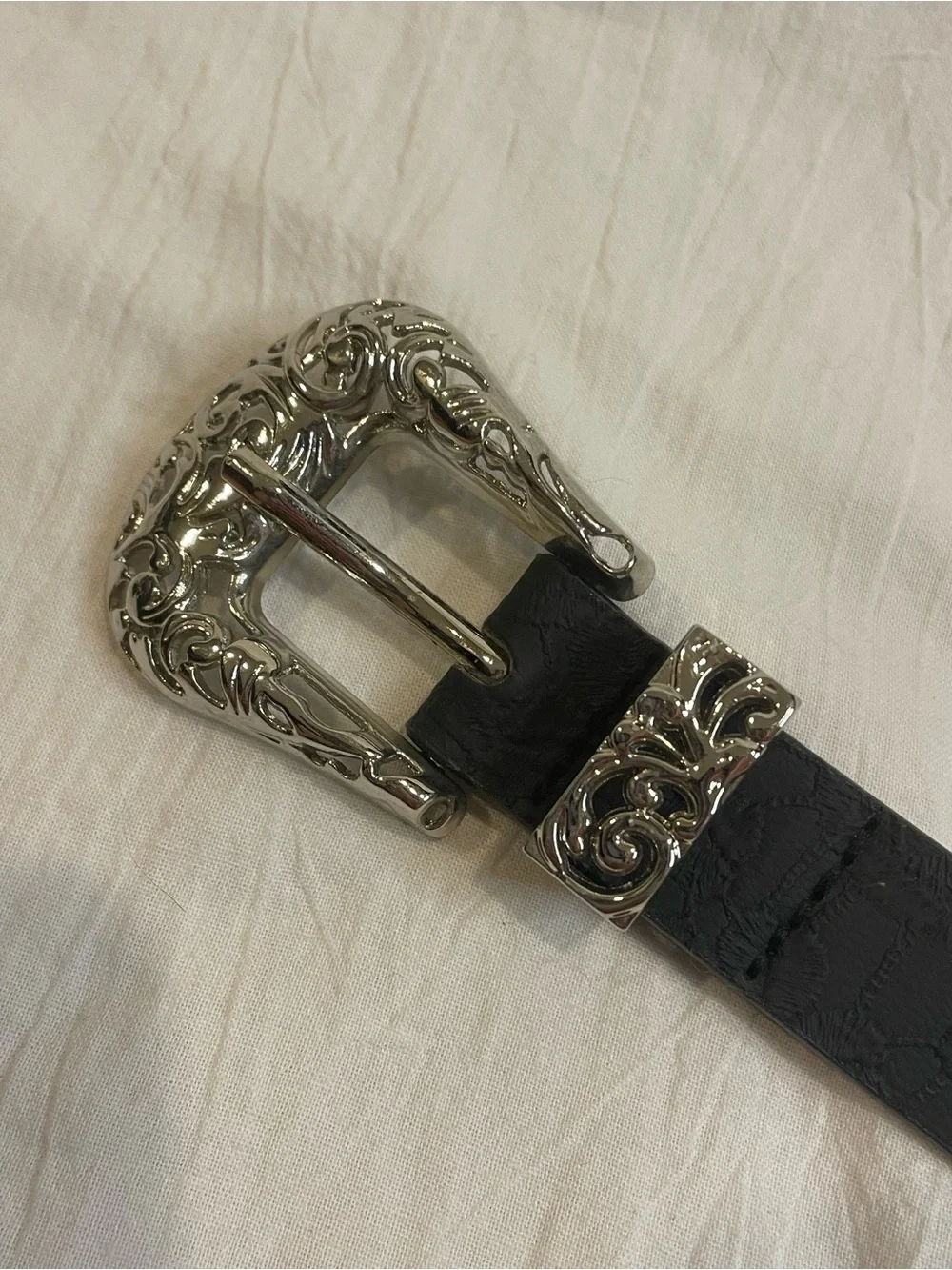 Vince Camuto Black Floral Embossed Belt Silver Western Buckle Size M